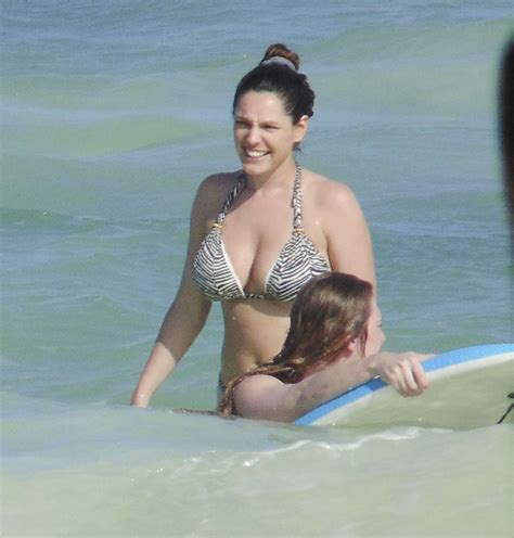 Kelly Brook Wearing Bikini In Cancun 2013 32 Gotceleb