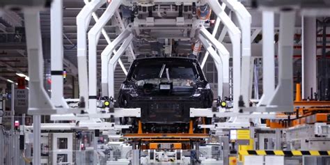 Chipmangel führt zu weltweitem Produktionseinbruch bei Autoherstellern