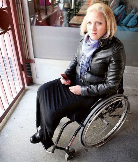 Pin By Sunshinequad86 On Wheelchair Beauties Wheelchair Women