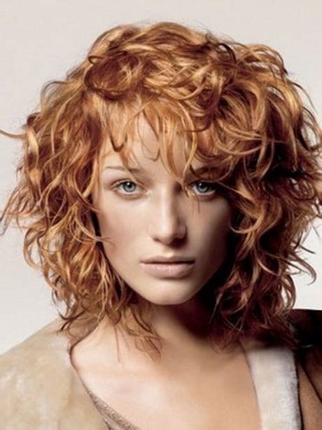 L'inverno 2020 lo preferisce naturale e ramato! Colore capelli biondo ramato