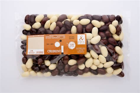 Almendra Suiza Recubierta De Chocolate Caramelos Vda Pifarr