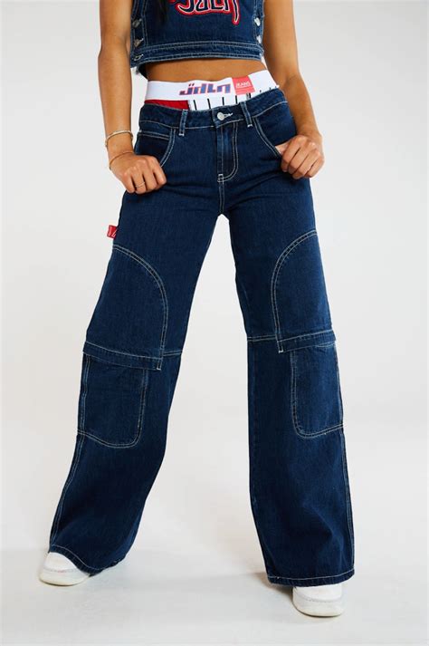 The Baggy Jean Is The Next 90s Trend You Need In Your Spring Closet