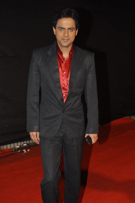 Tv Actor Pawan Shankar At Cid Veerta Awards In Mumbai 2 Rediff
