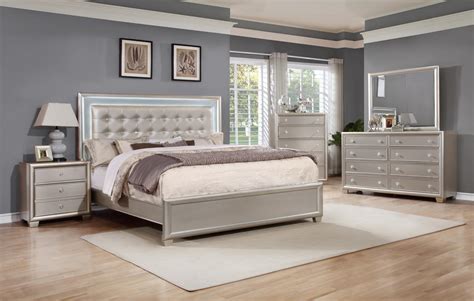 Dream modern bedroom set offers a fresh aim and outlook of the modern be. Modern 4Pc Bedroom Set King LED Faux Leather Bed Dresser ...