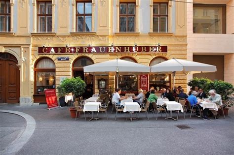 11 Best Traditional Viennese Coffee Houses