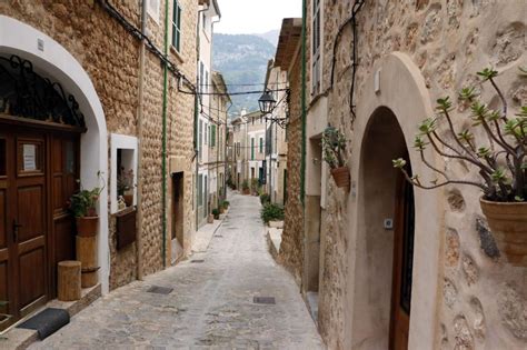 Ministerio de sanidad) und liegen damit über dem kritischen wert von. In vielen Gemeinden auf Mallorca sinken die Ansteckungszahlen