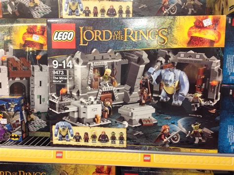Lord Of The Rings Lego Seems Like The Lego Lize A Lot Of T Flickr