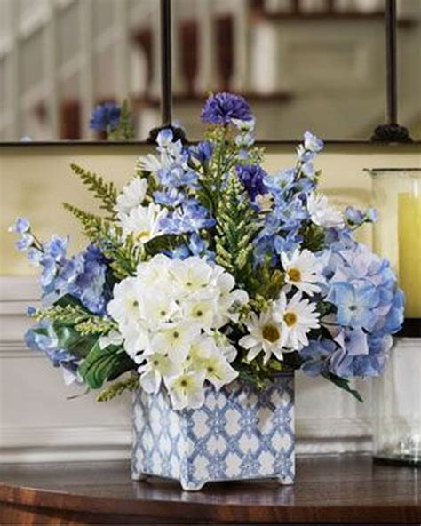 Do you look at a beautiful floral arrangement and think that you could do that? How to Arrange Flowers Beautifully_53 | Silk flower ...
