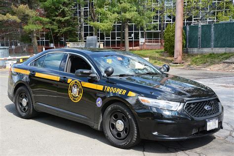 Picture Of New York State Trooper Car 1t20 2014 Ford Taurus