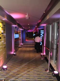 In a statement yesterday, suninc said the new centre comprise of four floors of shops, a supermarket, a cinema and a gymnasium centre, six floors of upper level car park and three floors of basement car park. cinema.com.my: Brand new TGV Sunway Pyramid