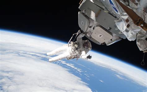 Astronaut Earth Space Nasa International Space Station Wallpaper