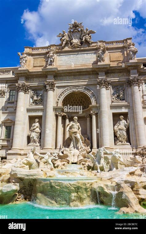 Awesome View Of Trevi Fountain The Largest Baroque Fountain In The City