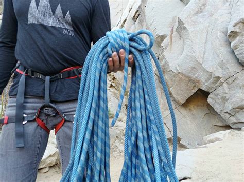 How To Coil Climbing Rope 8 Steps W Videos 99boulders