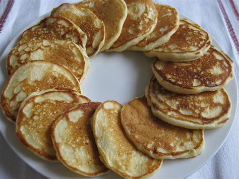 Easy mother's day pancake recipe. Easy Buttermilk Pancake Recipe | Homemade Pancakes