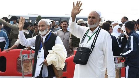 Haj Yatra 2023श्रीनगर से 630 हज यात्रियों का पहला जत्था सऊदी अरब के