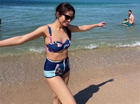 Hot Mama Banget Intip 5 Potret Acha Septriasa Pakai Bikini Di Pantai Paling Seru