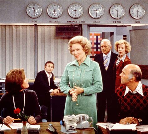 The mary tyler moore show (also known simply as mary tyler moore) is an american television sitcom created by james l. Bobby Rivers TV: Women's History on THE MARY TYLER MOORE SHOW