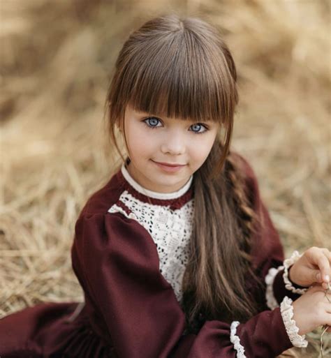 اجمل طفلة في العالم الطفلة الروسيه التي أصبحت من إحدى مشاهير العالم صور جميلة