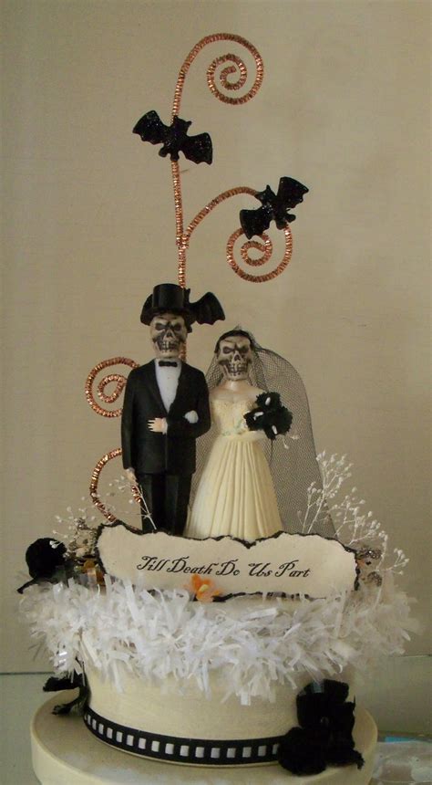 Cakes, like people, have their own personalities. ...life...: The Best Cake Topper Ever!
