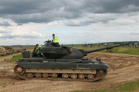A British Fv 214 Conqueror Tank Duxford Steve Woody Flickr