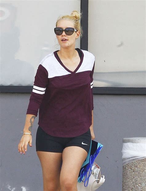 Iggy azalea team slowed remix tik tok.mp3. Is Iggy Azalea Pregnant With Baby Number One: Cancels ...
