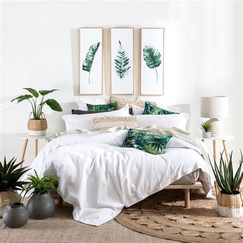 Tropical Bedroom Decor
