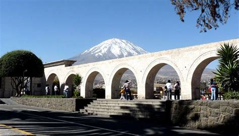 El Mirador De Yanahuara Es El Más Tradicional De Arequipa Foto