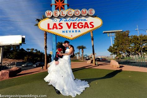 City Lights Las Vegas Strip Wedding Package Las Vegas Strip Weddings