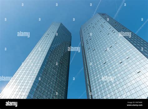 El Deutsche Bank Twin Towers También Conocido Como Deutsche Bank