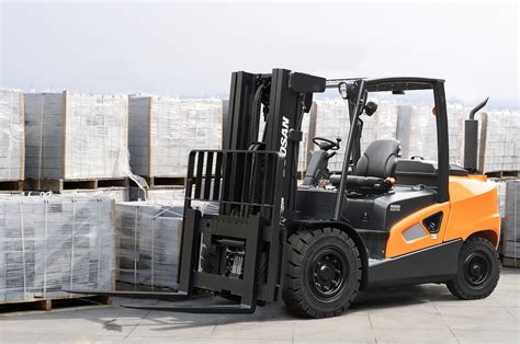 Doosan Launches Powerful 9 Series Forklifts