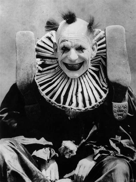 Download Vintage Black White Scary Clown Pictures