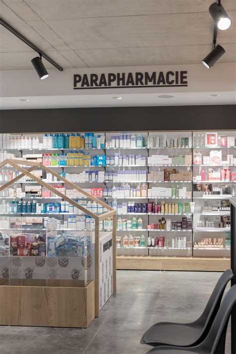 Parapharmacie Agencement Pharmacie Du Trery 38 En 2022 Agencement