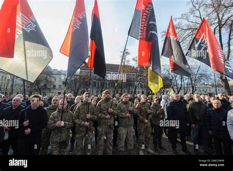 Lviv Ukraine 1 January 2023 People Are Gathered At The Monument To