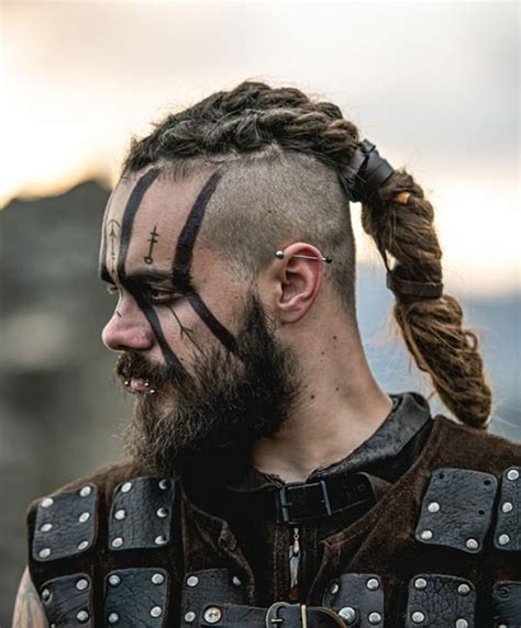 As history indicates, some of the norsemen were platinum blonde. Viking Hairstyles Male : 5 Best Medium Viking Hairstyles For A Robust Look Haircut Inspiration ...