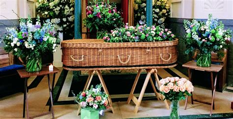 Sending funeral flowers toms river with a thoughtful card is a perfect way to say what you mean and express your sentiments. Funeral flowers - White Rose Modern Funerals