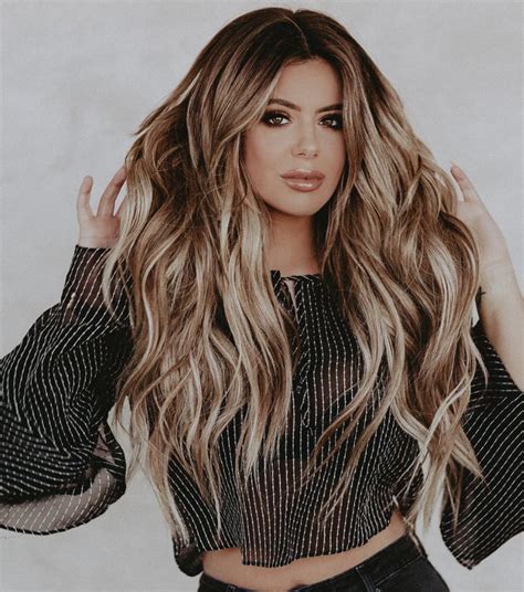 Balayage for long hair is perhaps the chicest embodiment of this technique since it makes it possible to create unusually smooth and delicate shades. 33 Hottest Blonde Balayage Highlights With Layers For Long ...