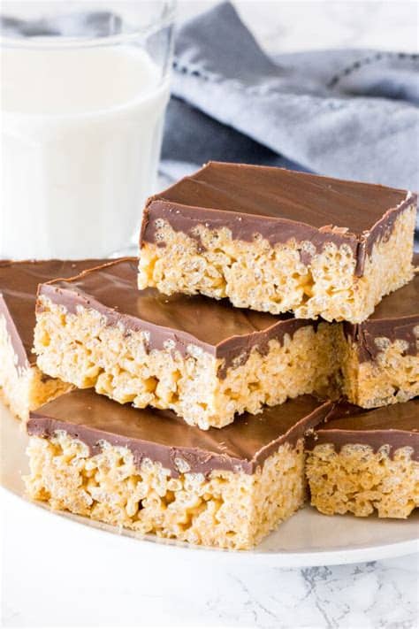 With an oreo crust and a crunchy choc filling, they're completely addictive! Peanut Butter Rice Krispie Treats - Just so Tasty
