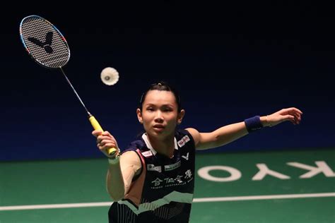 In 2011, she won the title of taiwanese ranking competition when she was only 16 years and 6 badminton player tai tzu ying cute look and smiling images collections, new hot images and photos of tai tzu ying, latest hd wallpapers. Tai Tzu-ying Wallpapers - Wallpaper Cave