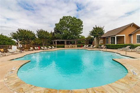 Apply to department manager, specialist, commander and more! 901 US-80, Mesquite, TX 75150 - Short-term Corporate Housing - ShortTermHousing.com