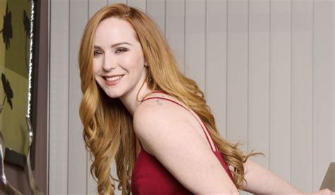 Young And Restless Camryn Grimes Comes Out As Bisexual