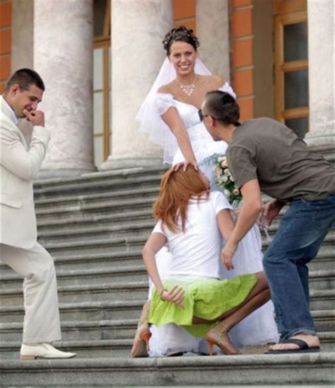 Tragically Awkward Wedding Photos That You Cant Not Laugh At Zabavnik