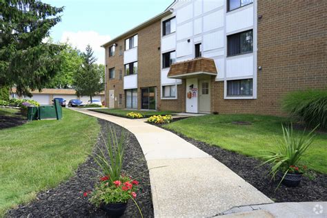 Check spelling or type a new query. Columbia Square Apartments For Rent in North Olmsted, OH ...