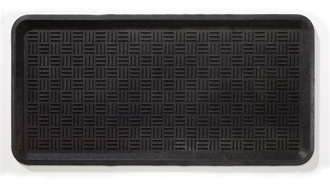 There are a couple of places in they even have corner boot trays for entrances or mudrooms where that shape works better. Durable Easy to Clean Cross Check 100% Natural Rubber Boot ...