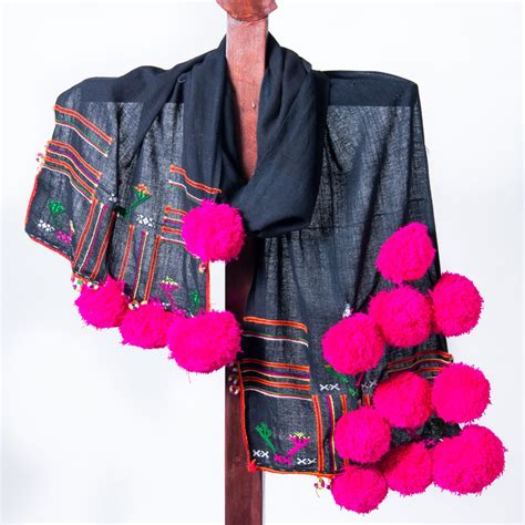 dao-minority-scarf,-vietnam-hmong-fashion,-hmong-clothes,-fashion