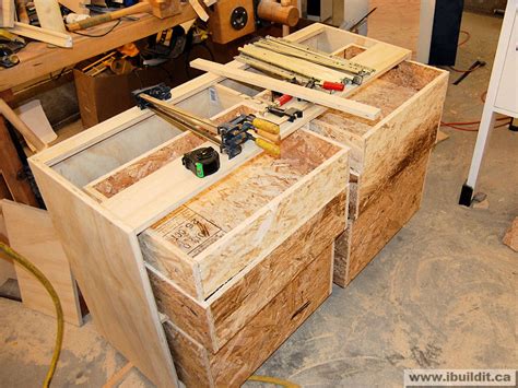 At dragonfire tools, we don't believe that you need to drop tens of thousands of dollars on a. How To Make A Chest Of Drawers For The Workbench - IBUILDIT.CA