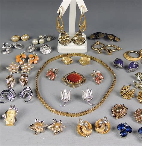 Vintage Costume Jewelry Collection Ebth