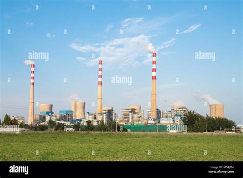 Large Coal Fired Power Plant Stock Photo Alamy