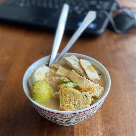 Mee rebus resepi asli orang johor (resepi asli emak) подробнее. Resepi Mee Rebus Merbeles Sedap Tangkap Lentok - Resepi.My