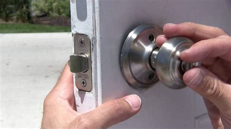 How To Change A Door Knob And Lock Set Odd Job Larry