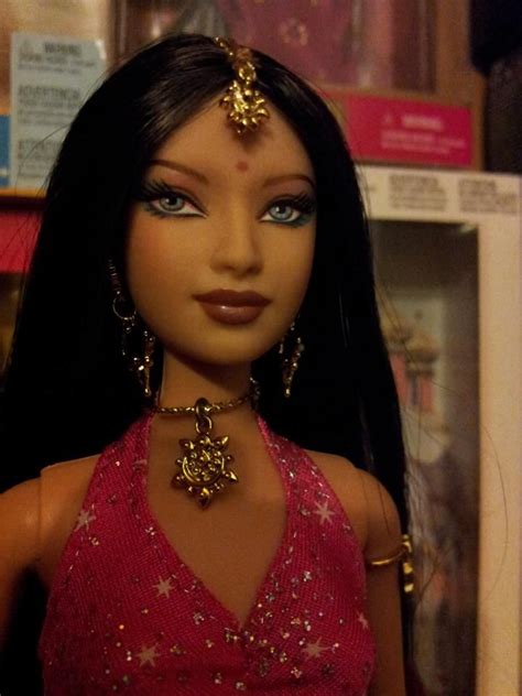 Pin By Shelli Lorang On All Things Barbie And Friends Beautiful Barbie Dolls Barbie Fashion
